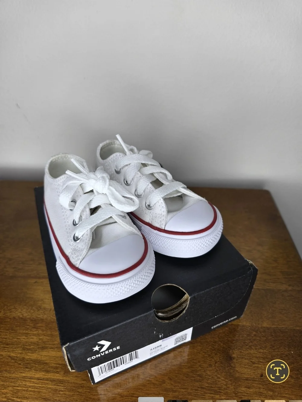 Converse Kids White Canvas Low Top Sneakers with Red Stripe